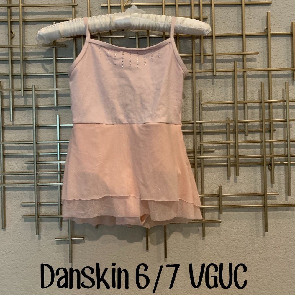 Danskin skirted leotard 5/7